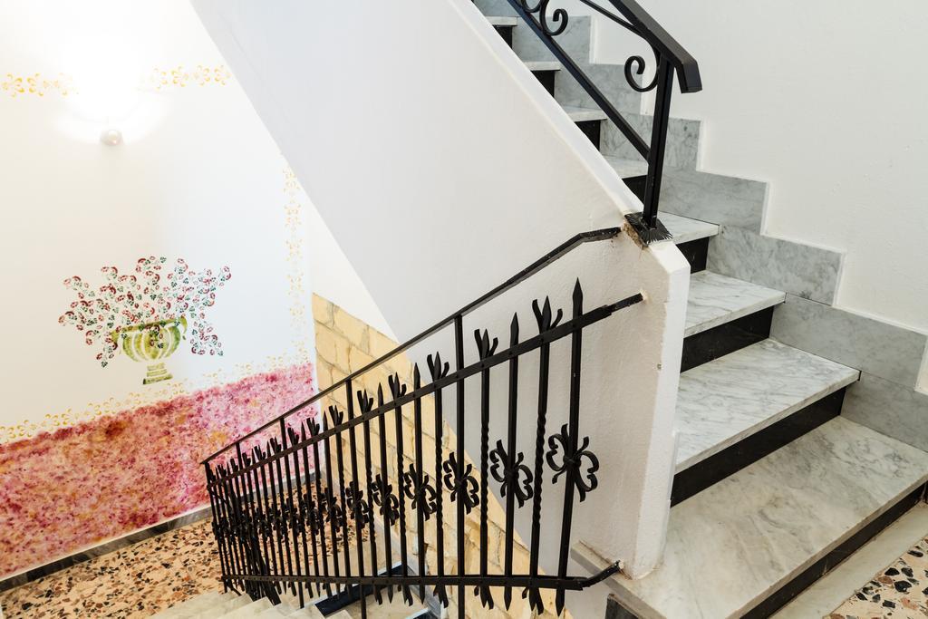 La Mezzanella Guesthouse Porto Torres Exterior photo